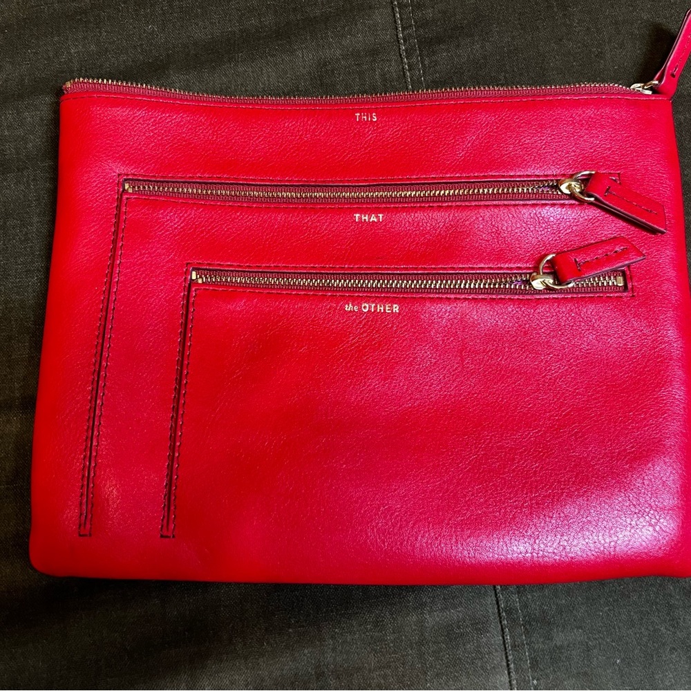 Fossil pouch